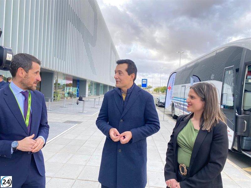 Fomento mejora la conexión en autobús del aeropuerto con Murcia y Cartagena para favorecer a los viajeros