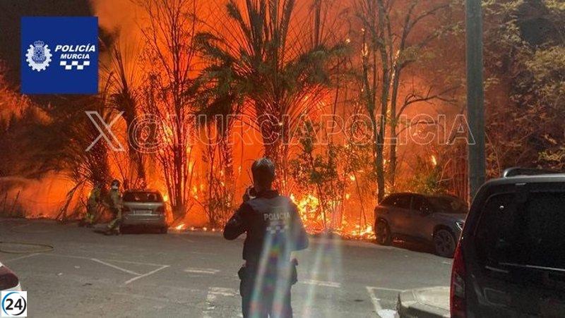 Menor arrestado por su supuesta responsabilidad en los incendios de El Malecón en Murcia