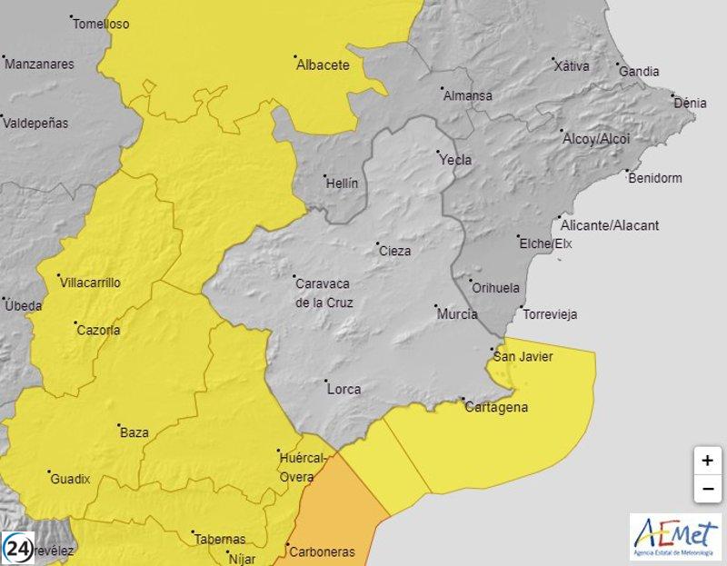 La Aemet emite alertas por fenómenos costeros y viento en la Región para el fin de semana.