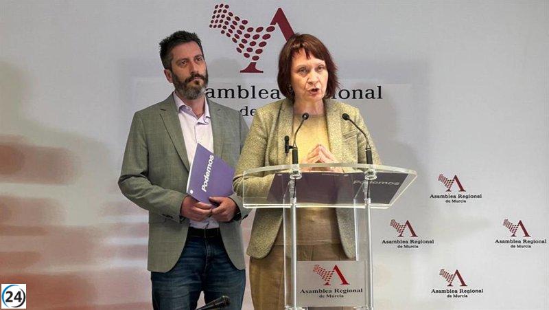 Podemos propone ley para proteger el Mar Menor con moratoria urbana.