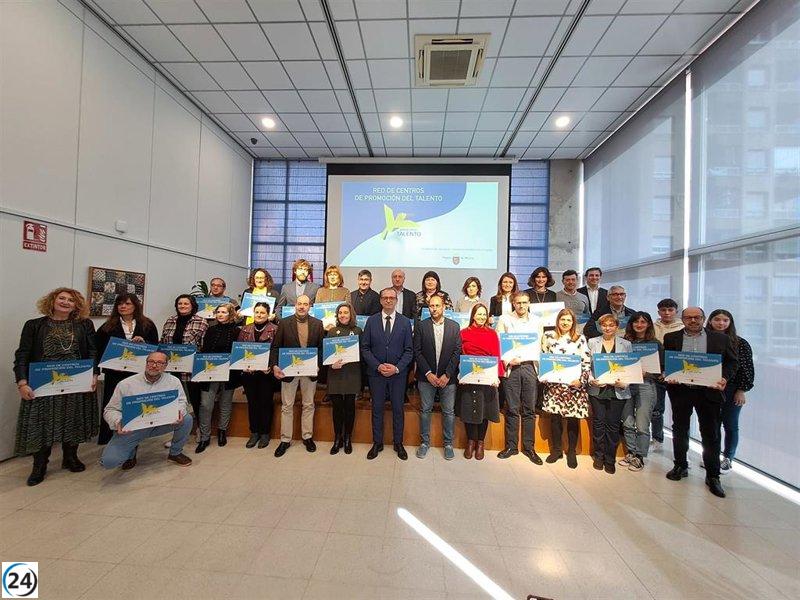 25 centros educativos de la Región son reconocidos por sus proyectos con alumnos de alto rendimiento