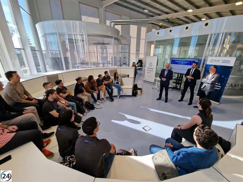 UCAM organiza evento donde estudiantes unen ideas de negocio con tecnología para resolver desafíos
