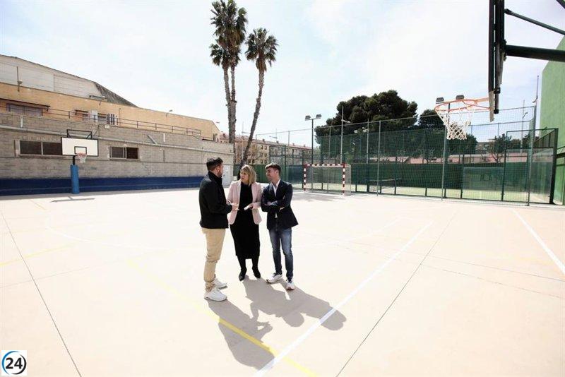 El Ayuntamiento de Cartagena mejorará el Pabellón Central con tres nuevas pistas de tenis.