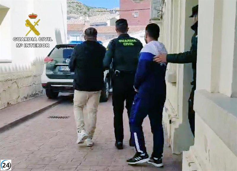 Tres detenidos por agredir a vecino de Mula (Murcia) por deuda impaga.