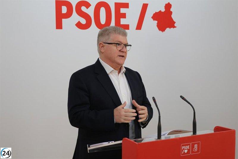 Vélez acusa al PP de difundir bulos sobre el agua.