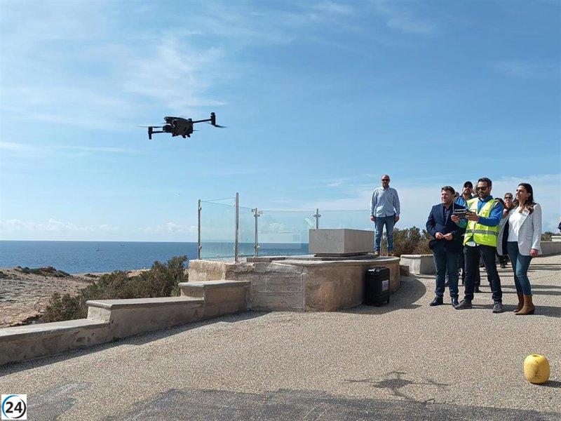 La Comunidad implementa dron para reforzar vigilancia en costa de 250 km.
