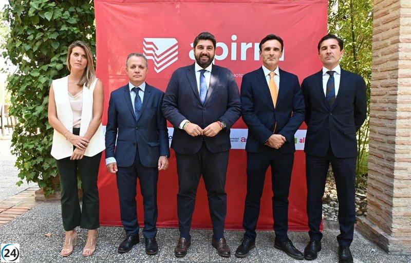 El presidente López Miras propone reducir el IVA del 10% al 4% en la compra de la primera vivienda.