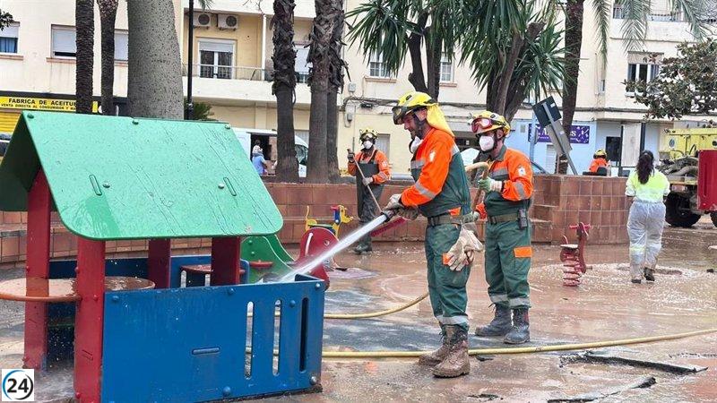 Voluntarios de Cartagena, San Javier y Águilas se unen al operativo en Valencia por la DANA.