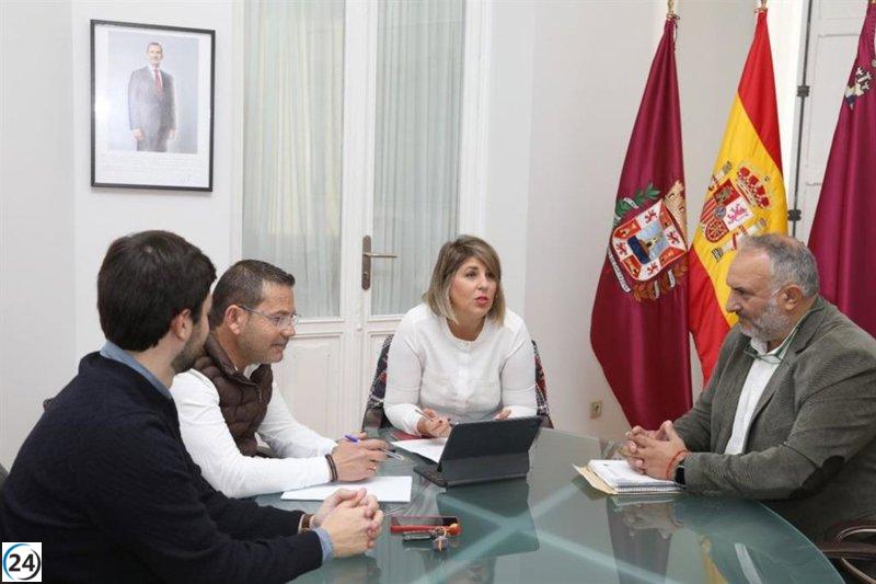 El Ayuntamiento de Cartagena apoya a pescadores frente a nuevas restricciones de la UE.