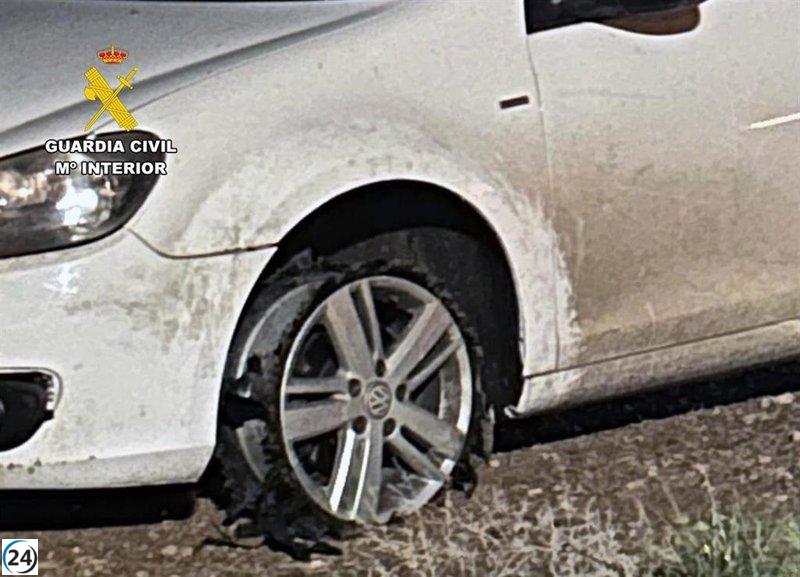 Detenido en Cartagena un conductor ebrio que viajaba sin una llanta delantera.