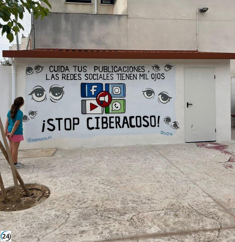 Inicio del concurso 'Frases Mayúsculas': centros educativos pueden enviar sus eslóganes para fomentar la convivencia.