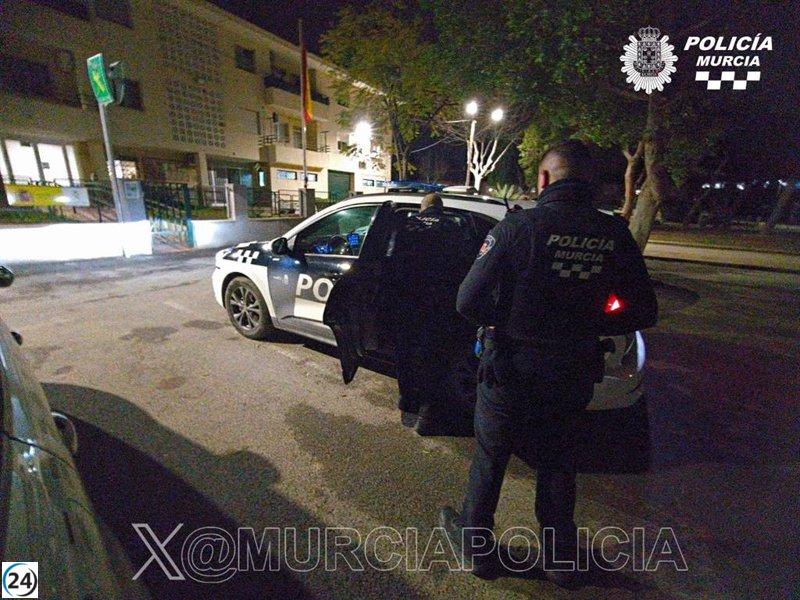 Arrestan a un hombre intentando asaltar un comercio en Beniaján con una barra de hierro.