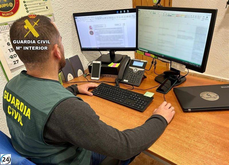 Cinco detenidos por defraudar a empresas de Mazarrón y Níjar más de 36.000 euros.