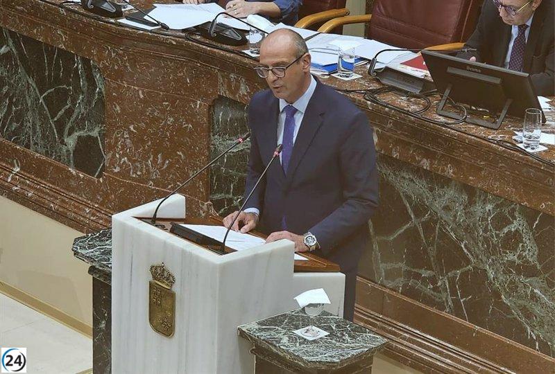 Marín resalta un asombroso aumento del 1.300% en las plazas de educación infantil en la Región desde 2019.