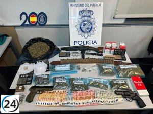 Cuatro arrestados en Cartagena por tráfico de drogas en un club cannábico.