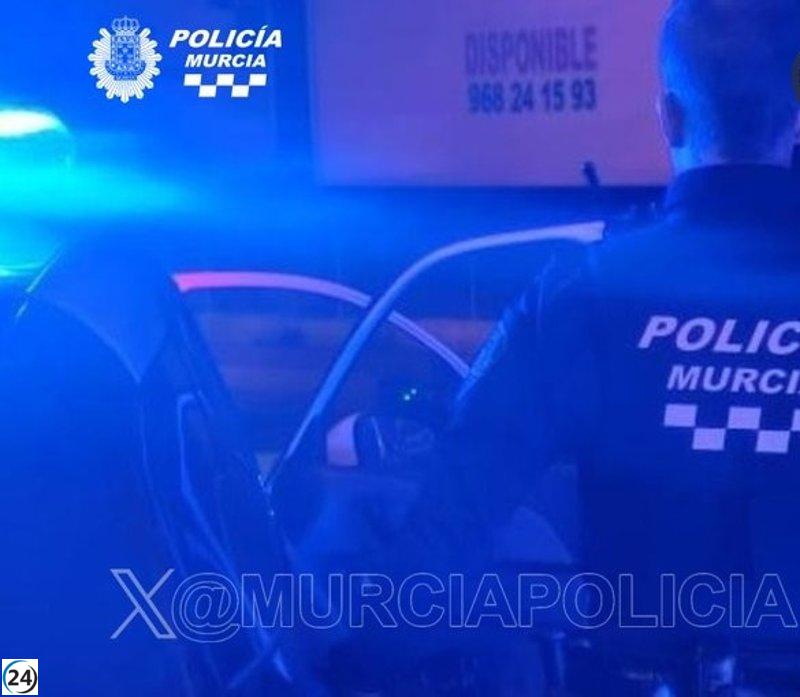 Capturan a un ladrón tras sustraer herramientas de un taller de vehículos en Murcia.