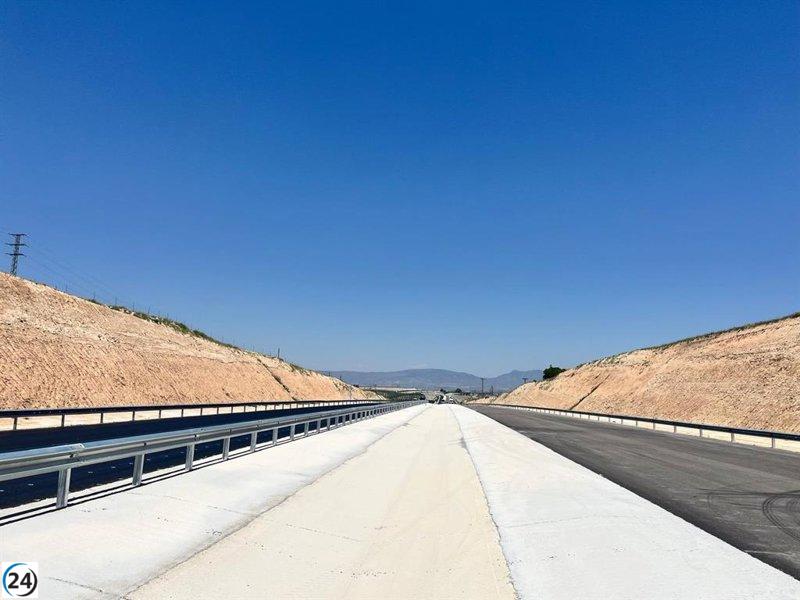 Puente confirma que abrirán en breve los primeros 14 kilómetros del Arco Noroeste.
