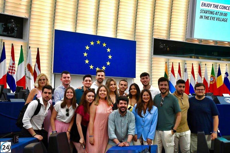 Jóvenes de NNGG en Estrasburgo buscan impactar las políticas europeas que les conciernen.