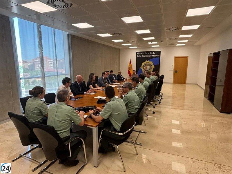 Fiscalía y Guardia Civil intensifican esfuerzos para combatir la delincuencia organizada en delitos patrimoniales.