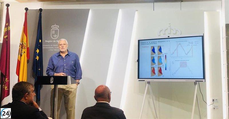 Mar Menor alcanza temperatura media de 32º, elevando el riesgo de hipoxia.