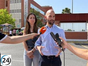 PSOE denuncia que López Miras, respaldado por la extrema derecha, pone en jaque la sanidad pública.
