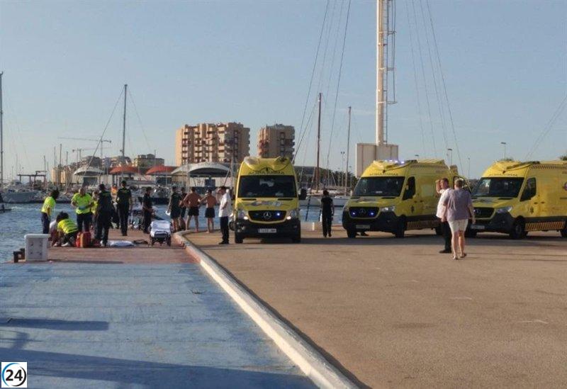Un niño de 9 años y una mujer gravemente heridos por una hélice en La Manga.