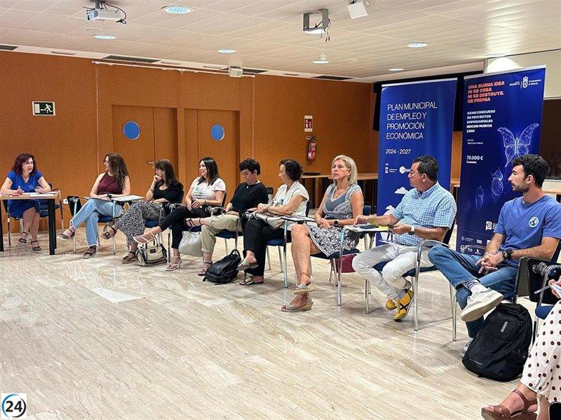 Finaliza el Concurso de Proyectos Empresariales 'Murcia 1200' otorgando 70.000 euros en premios y 41.000 en becas.