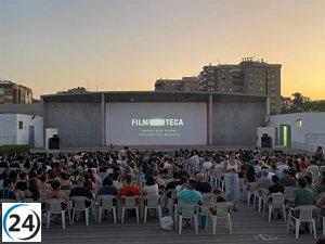 Cine al aire libre atrae a 6,000 visitantes en su primer mes y sigue esta semana.