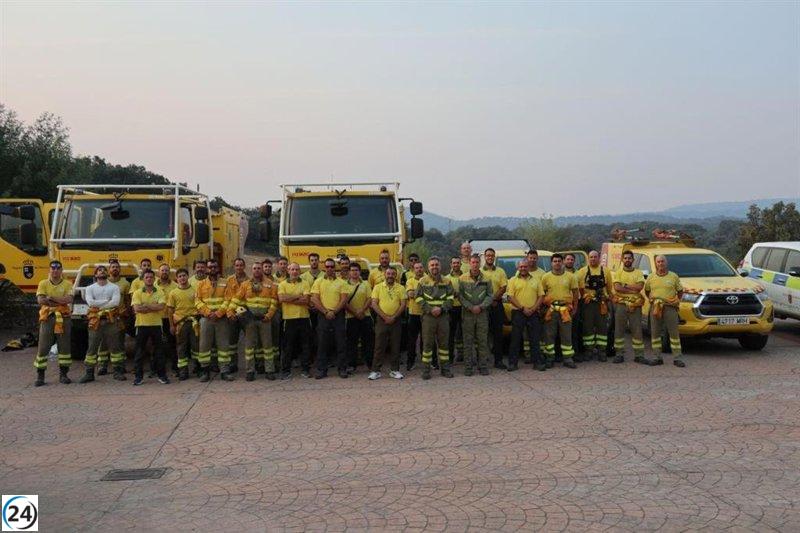 Fuerzas de la Región de Murcia finalizan su intervención en incendios forestales en Cáceres.