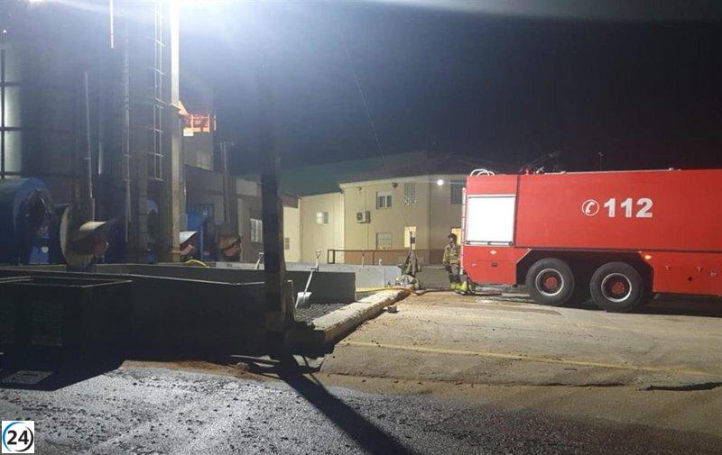 Incendio en empresa de Bullas (Murcia) controlado por los bomberos.
