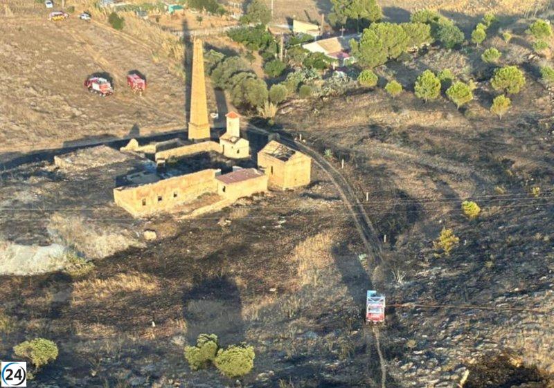 Incendio arrasa 2,5 hectáreas en el Llano del Beal, Cartagena.