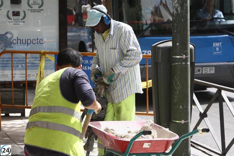 La Seguridad Social de Murcia sufre una caída de 5.138 trabajadores inmigrantes en agosto.