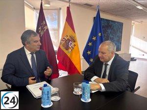 Murcia solicita al Gobierno impulsar el interés por las carreras industriales entre los jóvenes para fortalecer el sector.