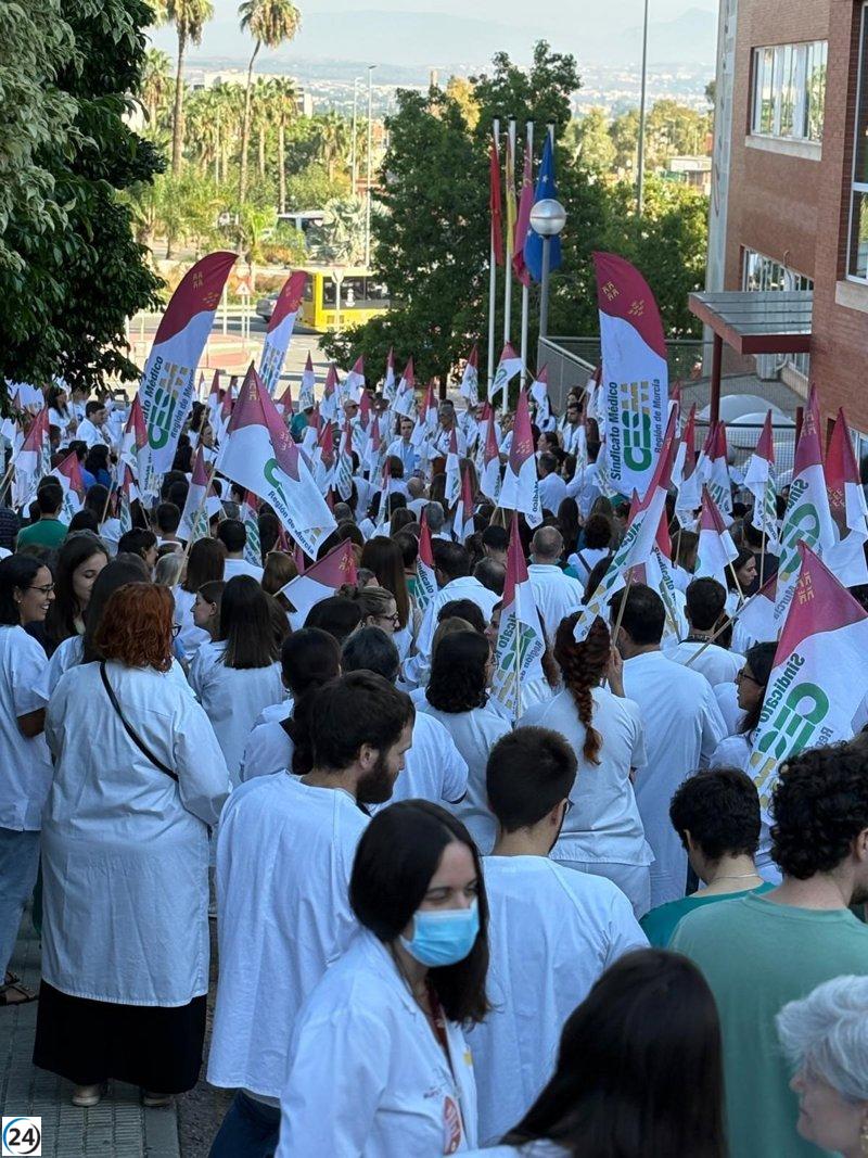 Médicos de Murcia protestan contra el nuevo Estatuto de Sanidad.