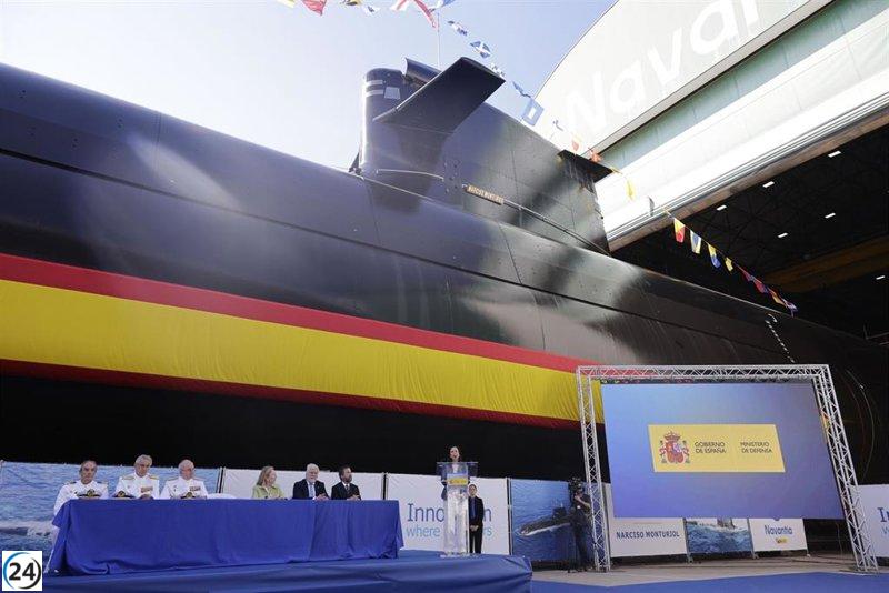 Robles afirma que el submarino S-82 marca un futuro prometedor para la Armada con el programa S-80.