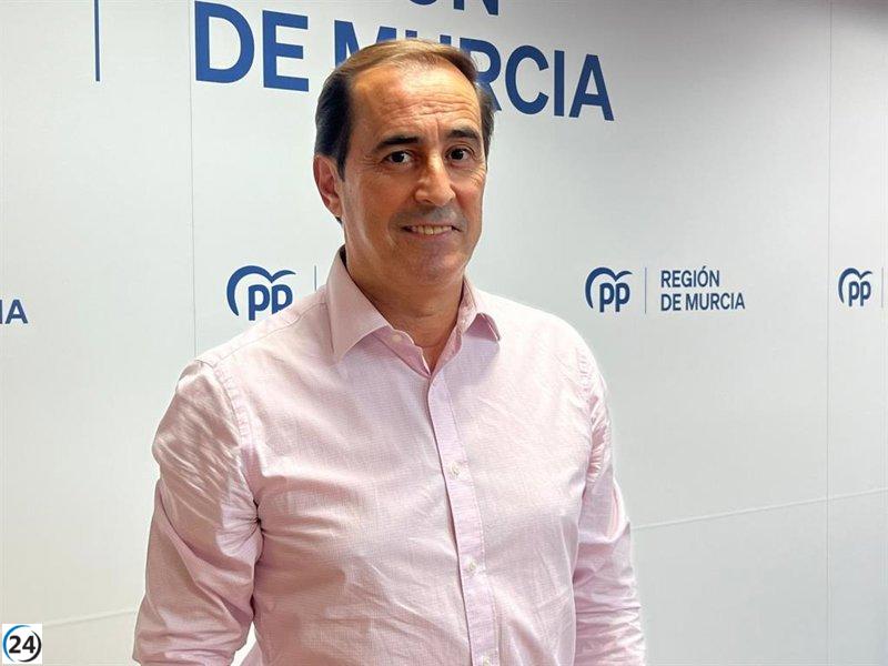 El PP impulsa en 45 municipios de la Región una solicitud para destituir a la ministra de Igualdad.