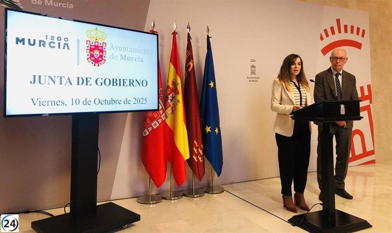 Murcia permite terrazas en aceras anchas y amplía el espacio para peatones.