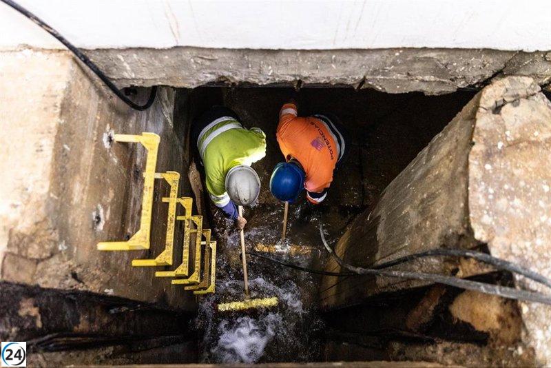 El Delegado de Gobierno asegura que el agua será segura para beber en los municipios afectados para el jueves como máximo.