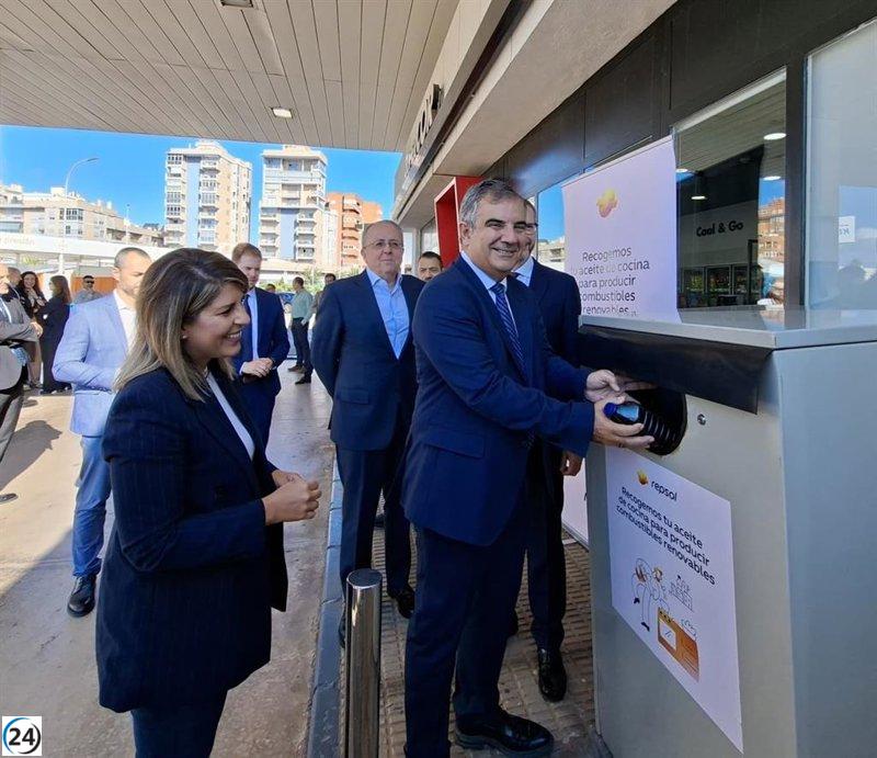 Repsol y la comunidad lanzan campaña de recolección de aceite de cocina para generar biocombustible en 97 ubicaciones.