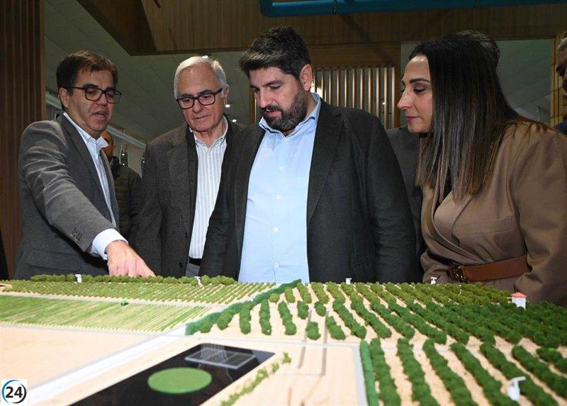 López Miras destaca la primacía de la Región de Murcia en la exportación de tecnología de riego agrícola.