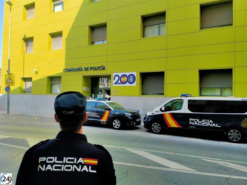Capturan en Cartagena a cinco 'muleros digitales' involucrados en fraudes bancarios.