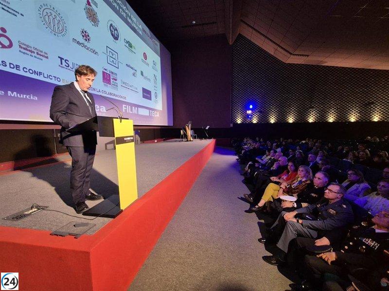 El TSJMU aboga por la mediación como clave para una justicia accesible.