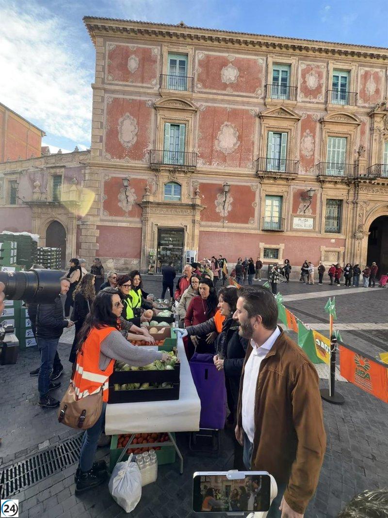 Podemos propone un listado de medidas para agricultores que incluye un incremento en la financiación de seguros.