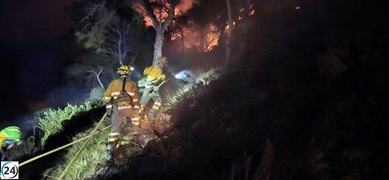 Incendio forestal en Cabo Tiñoso activa el Plan Infomur en su fase inicial.