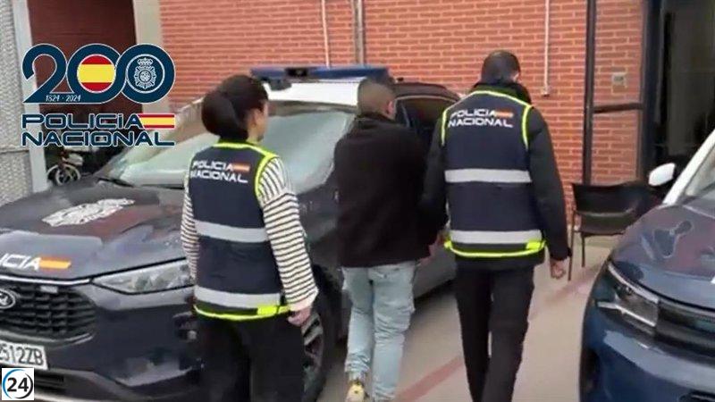 Arrestan a un murciano por contratar a la Mara Salvatrucha para cometer un asesinato por 3.000 euros.