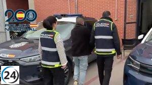 Arrestan a un murciano por contratar a la Mara Salvatrucha para cometer un asesinato por 3.000 euros.