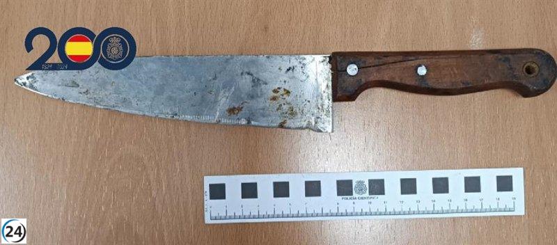 Detenido por asalto a jóvenes con cuchillo.