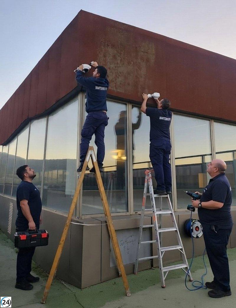 Inician en marzo las obras de rehabilitación de la fachada del hospital Santa Lucía.