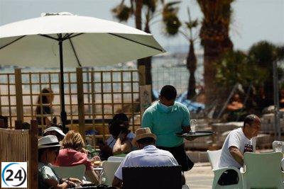 El empleo de hostelería, agencias de viajes y operadores medró un 18,3% en el mes de mayo en la Región de Murcia