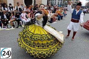 Desfile del Bando de la Huerta reúne a multitudinaria participación.